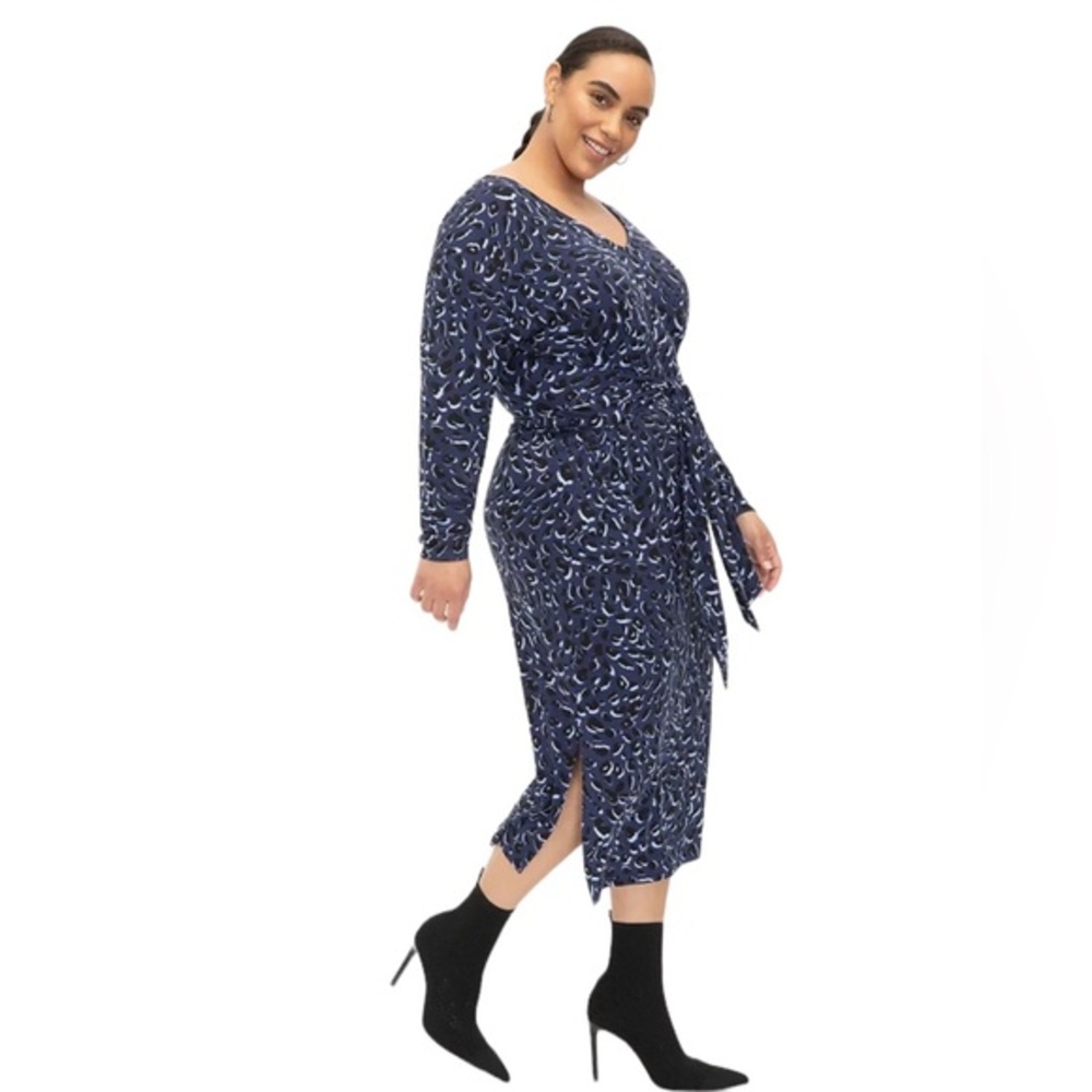 ELOQUII LONG SLEEVE ANIMAL PRINT VNECK MIDI DRESS PLUS SIZE 14/16